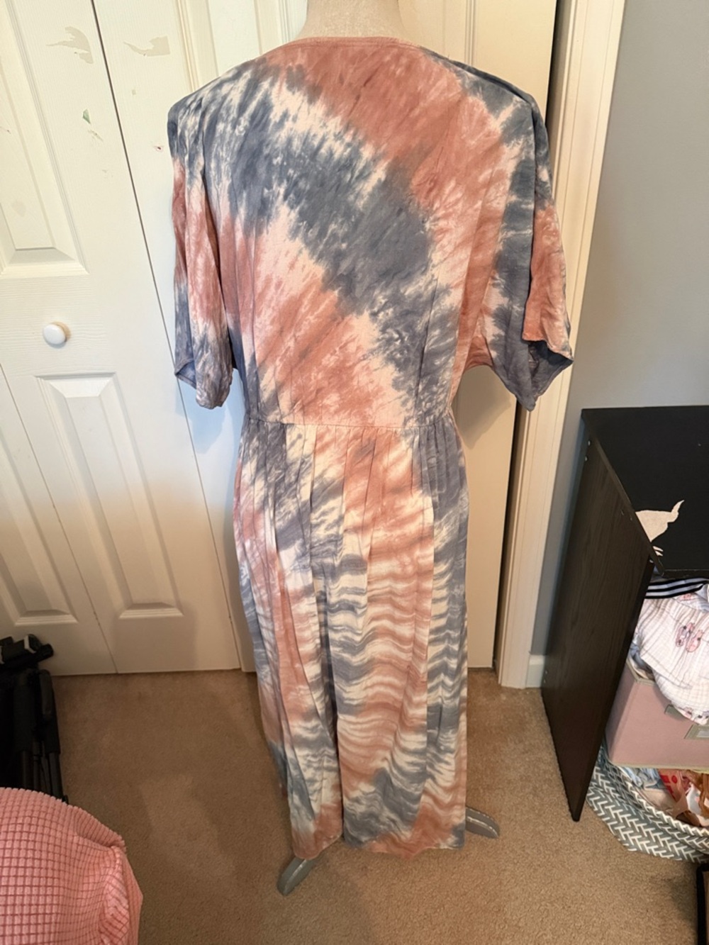 Tie-Dye V-Neck Maxi Dress in Dusty Blue & Blush - Picture 3 of 3